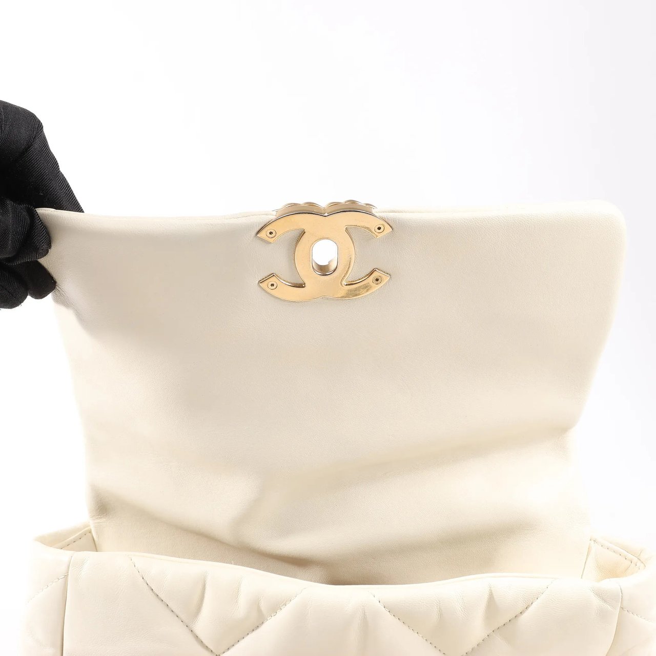 Chanel Chanel Chanel 19 Leather Quilted Chain 2Way Handbag in Ecru Beige