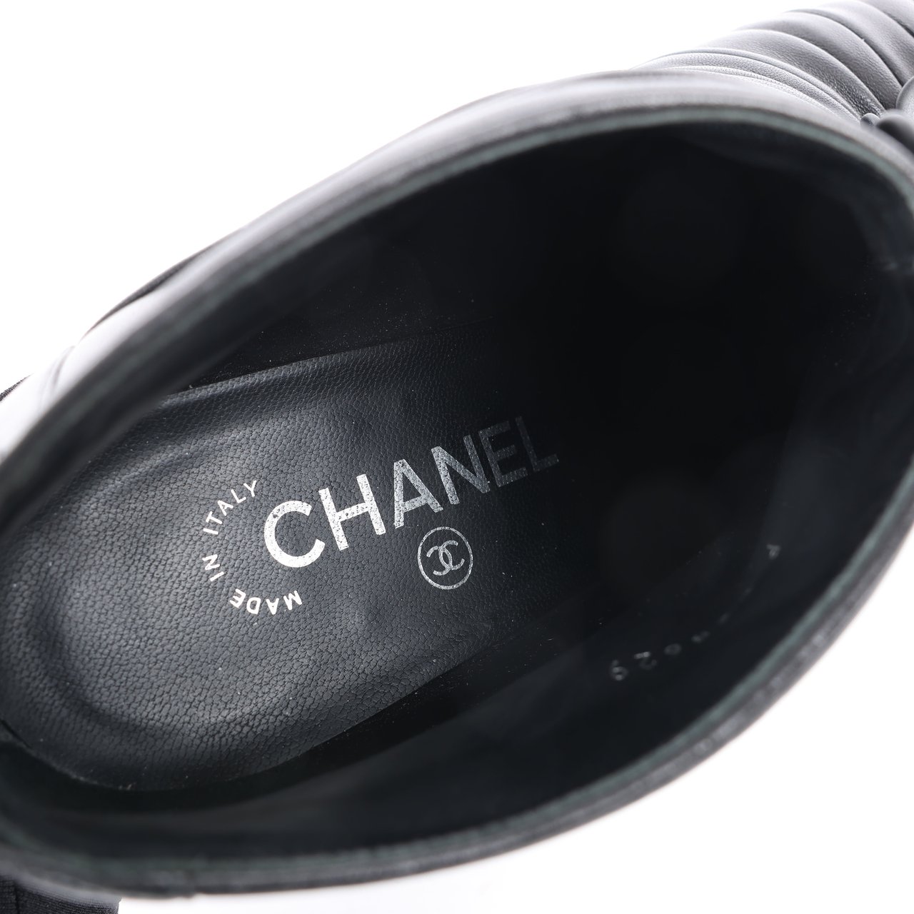 Chanel Chanel Coco Mark Camelia Leather Booties in Black G28629, Size 37.5 EU Zwart