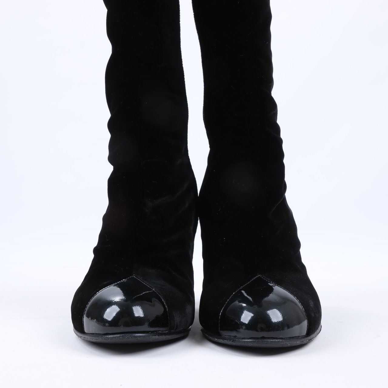 Chanel Chanel Coco Mark Velour Long Boots in Black, Size 37.5 EU (Marketplaces) Zwart