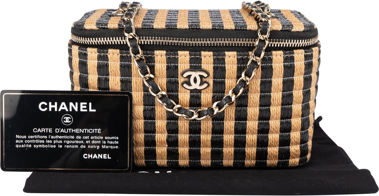 Chanel Chanel Woven Raffia CC Vanity Case Crossbody Bag Zwart