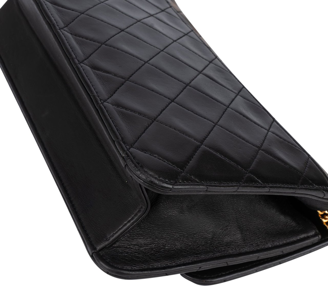 Chanel Chanel Quilted Lambskin 24K Gold Single Flap Crossbody Bag Zwart