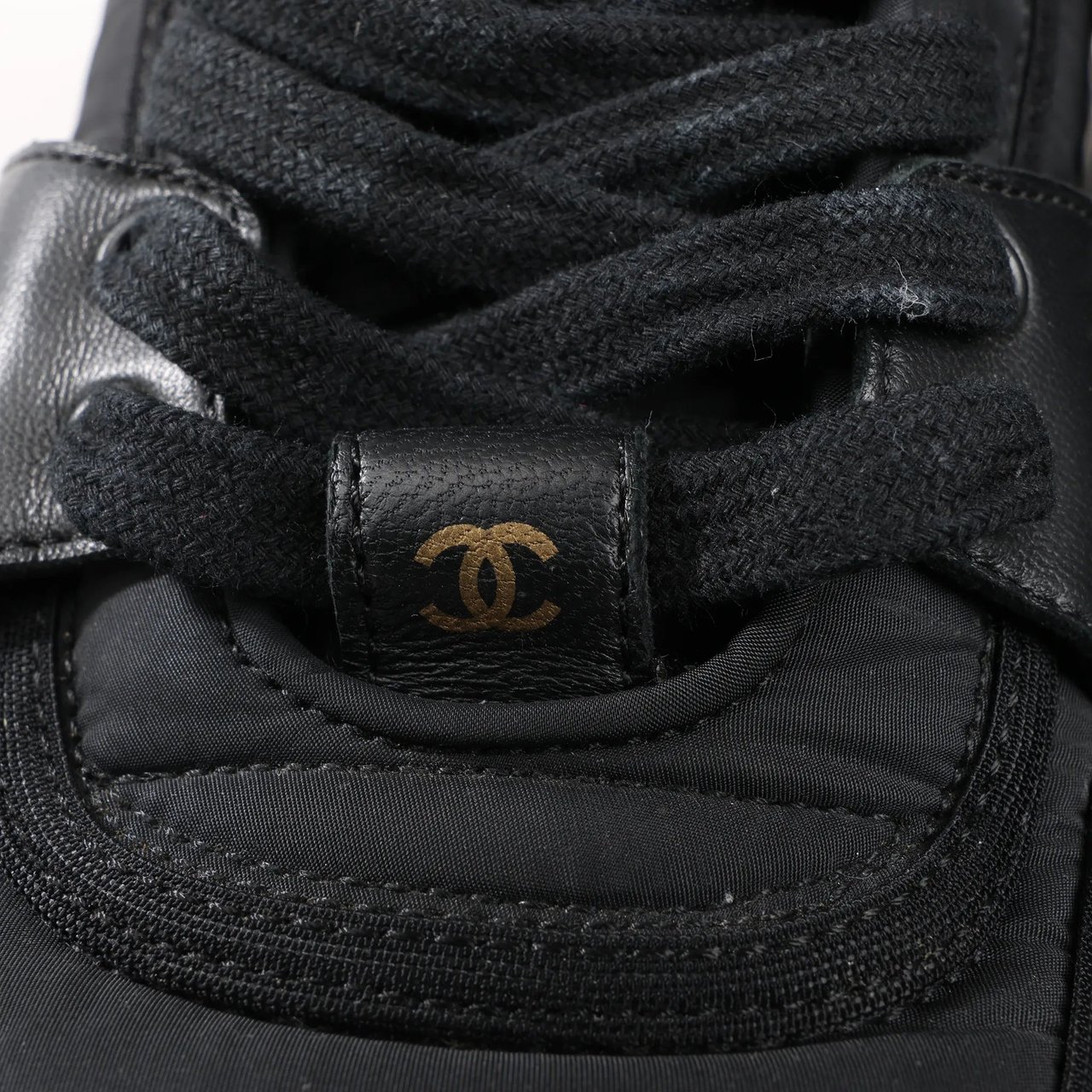 Chanel CHANEL Coco Mark Fabric High-top Sneakers in Black G35062, Size 38 EU Zwart