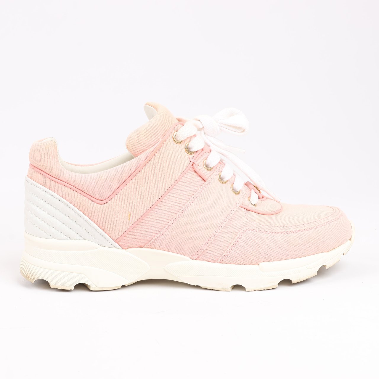 Chanel CHANEL Pink Canvas And White Leather CC Lace Up Sneakers, Size 38.5 EU Roze