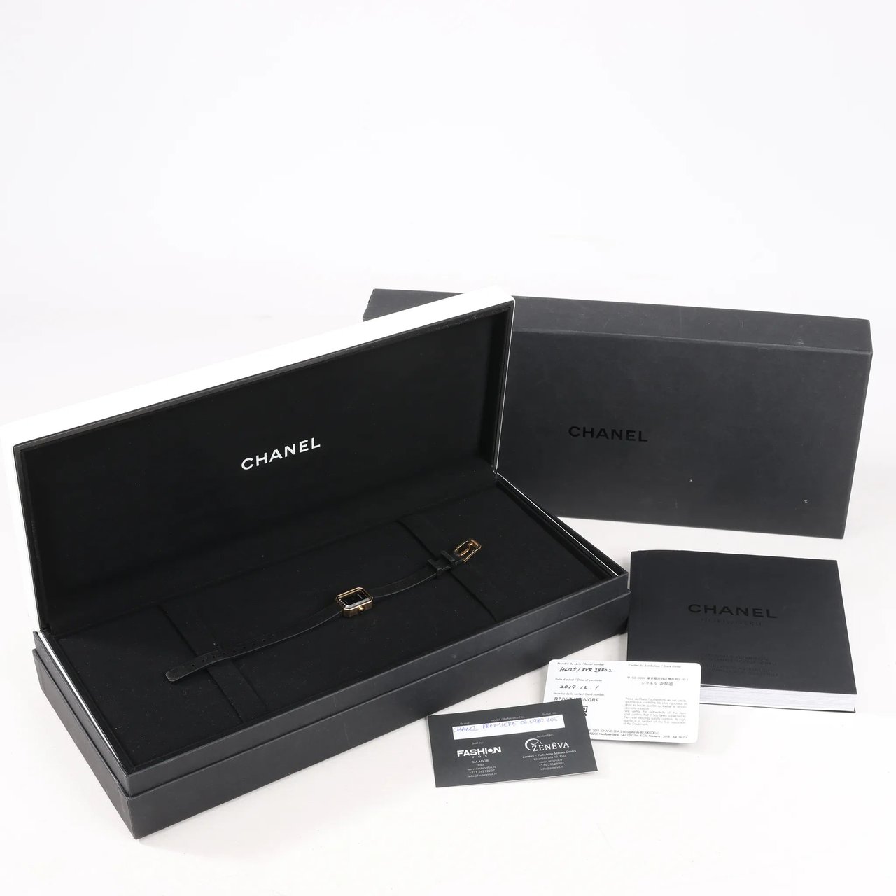 Chanel Chanel Premiere H6125 TI 750(YG) Rubber AT Black Dial Watch Zwart