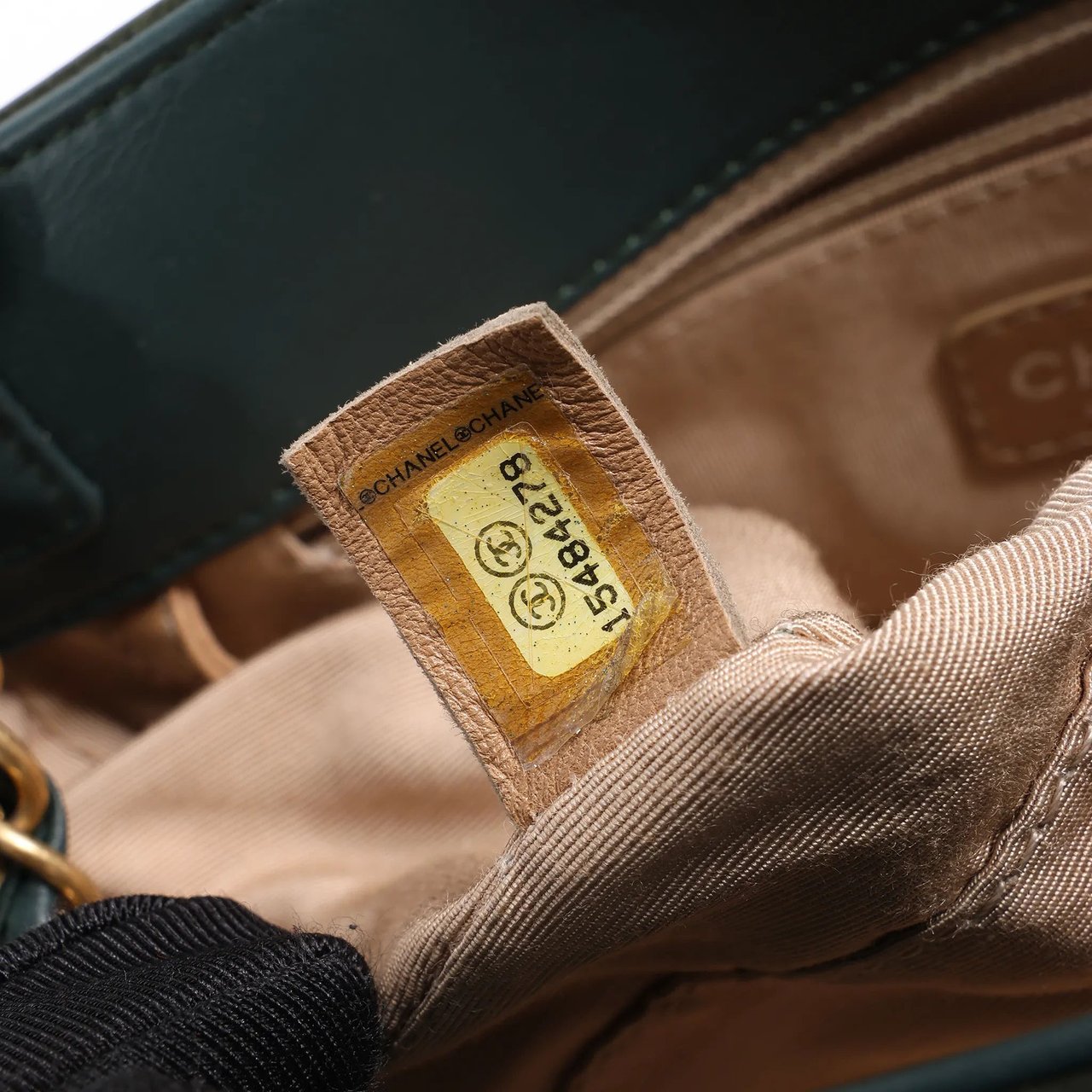 Chanel Chanel Reissue Accordion Quilted Leather Mix Shoulder Bag in Green Groen