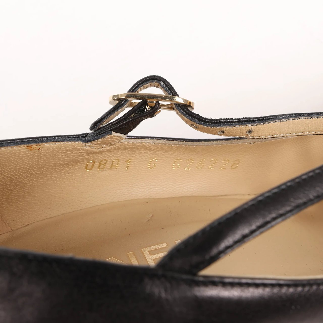 Chanel Chanel Coco Mark Leather Heels Beige x Black G26228, Size 40 EU Divers