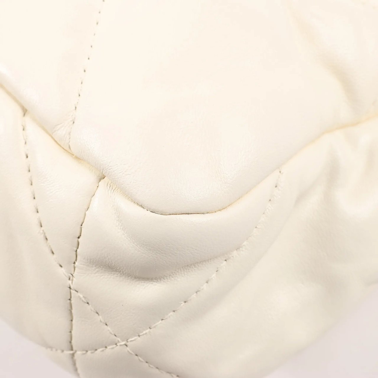 Chanel Chanel Chanel 19 Leather Quilted Chain 2Way Handbag in Ecru Beige