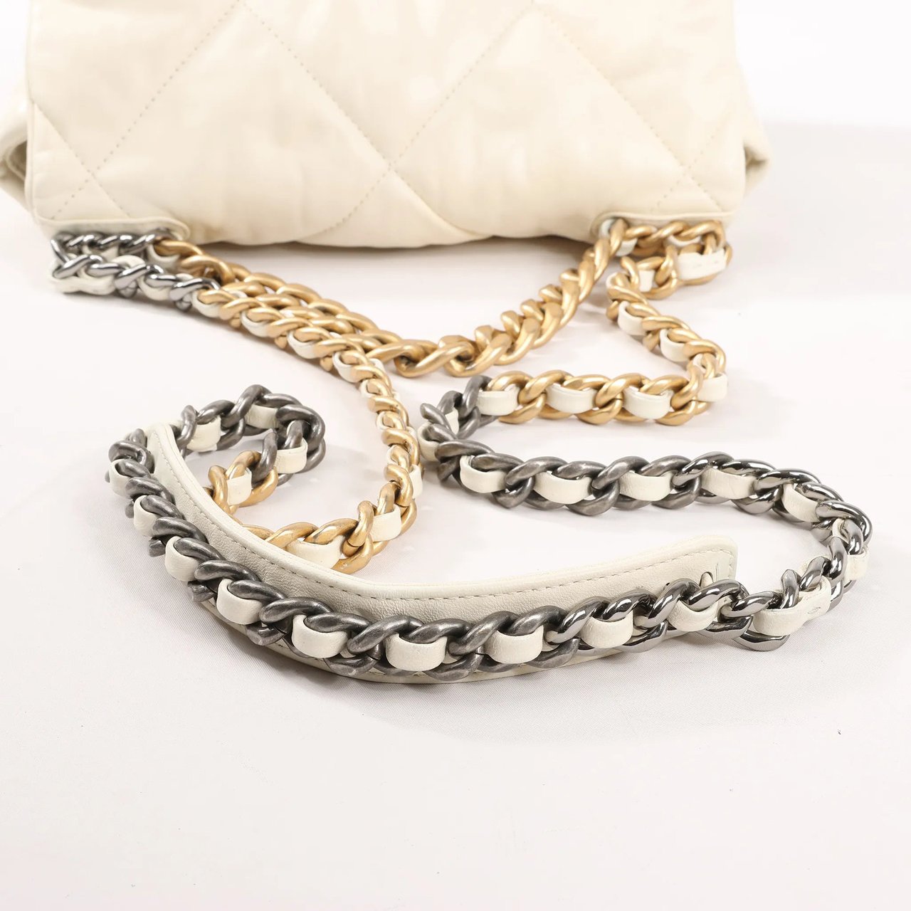 Chanel Chanel Chanel 19 Leather Quilted Chain 2Way Handbag in Ecru Beige