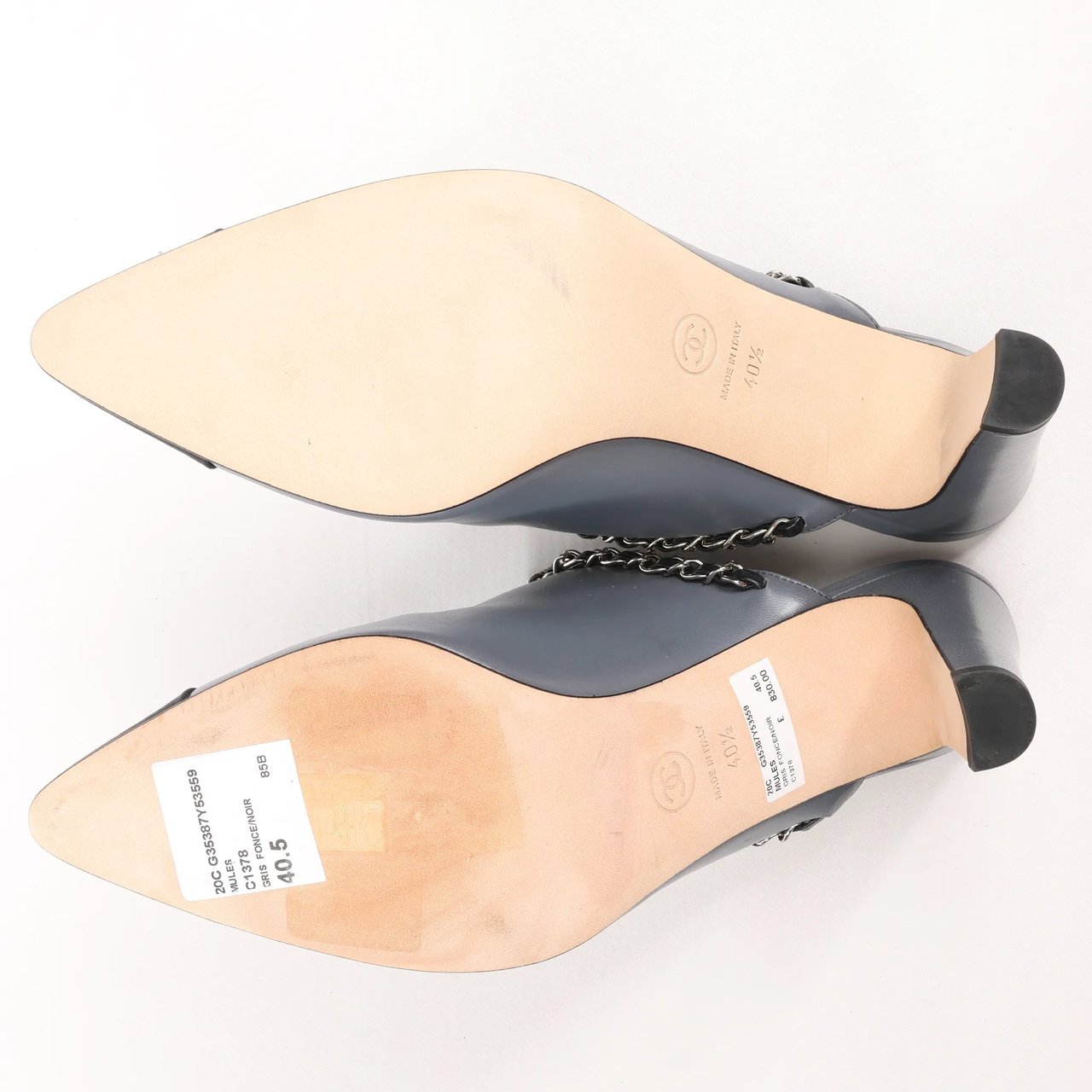 Chanel CHANEL Coco Mark Chain Leather Mule Sandals in Gray G35387, Size 40.5 EU Grijs