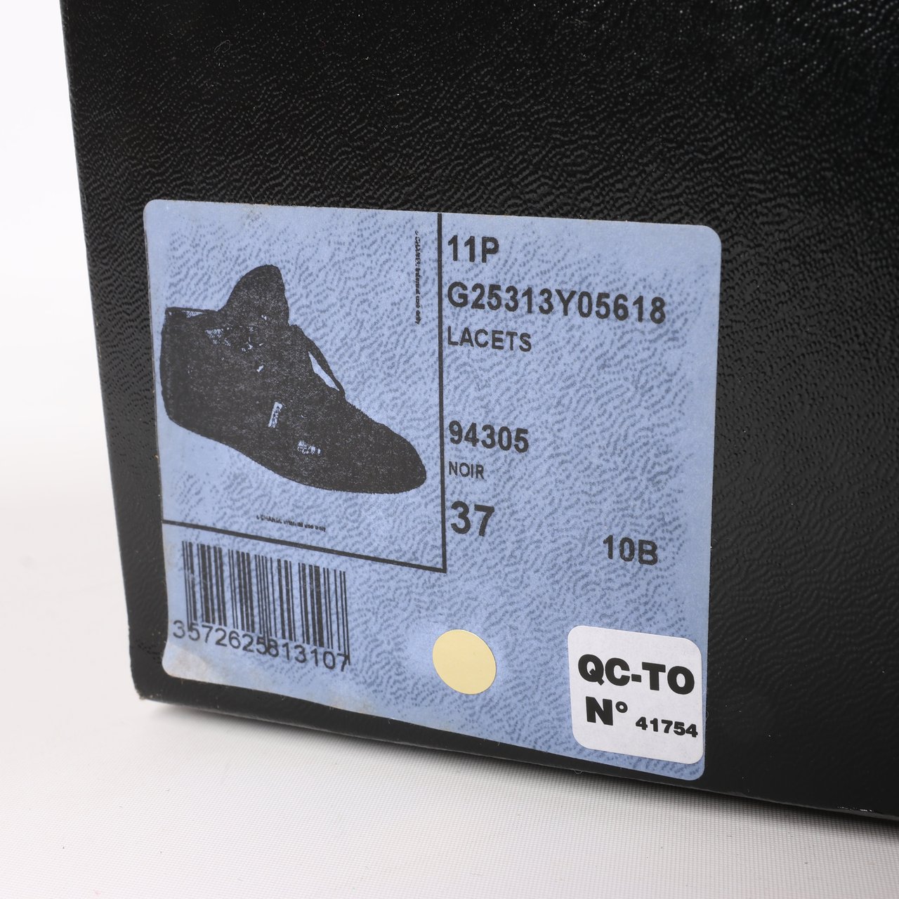 Chanel CHANEL Coco Mark 11P Suede x Leather Sneakers 37 in Black G25313 Zwart