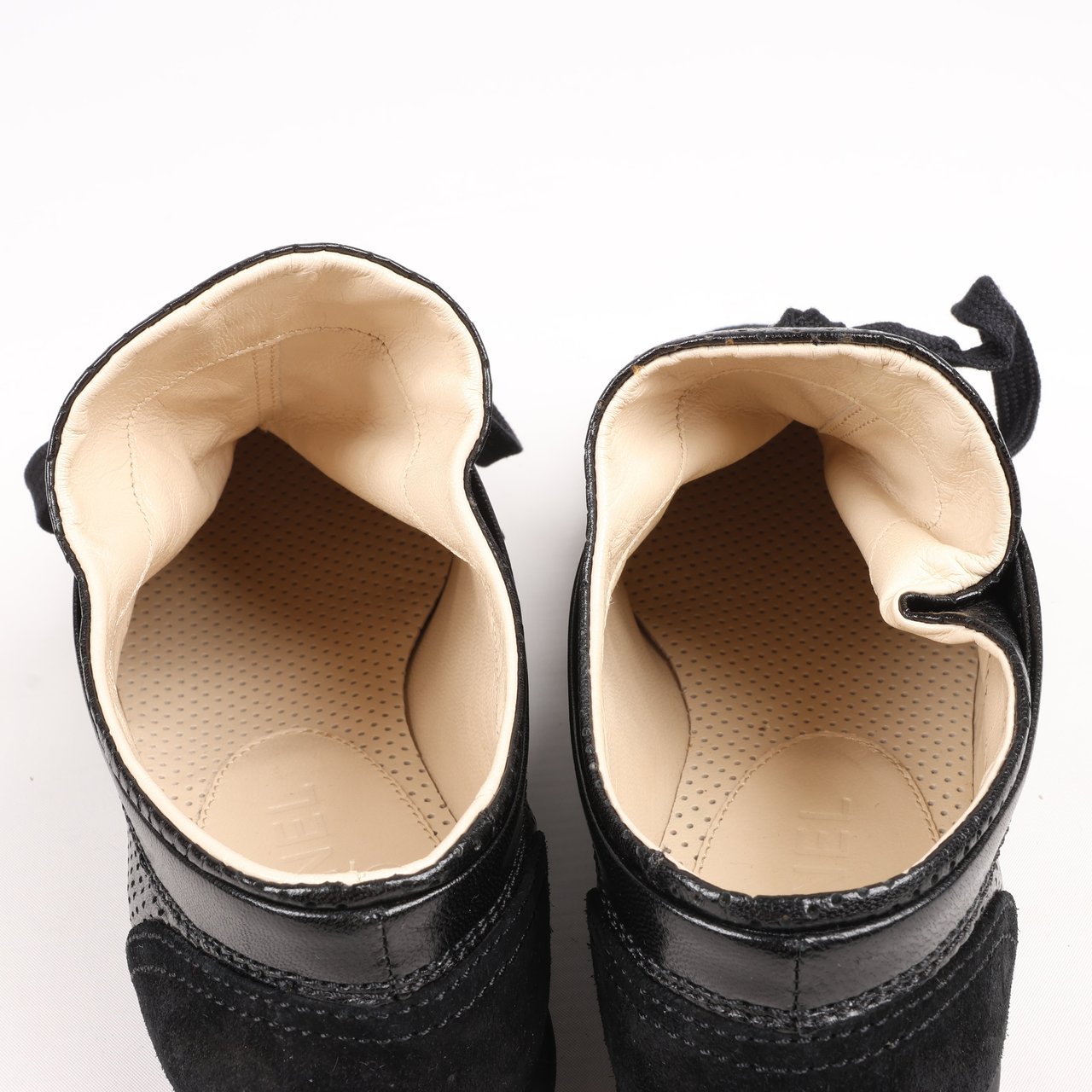 Chanel CHANEL Coco Mark 11P Suede x Leather Sneakers 37 in Black G25313 Zwart