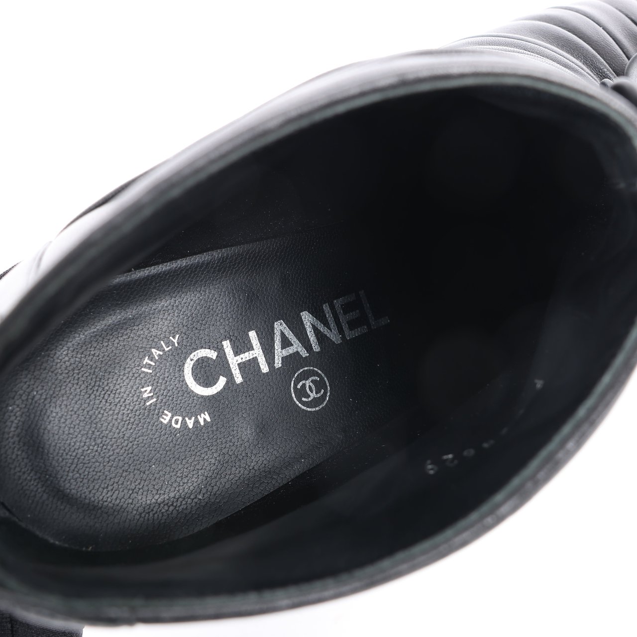 Chanel Chanel Coco Mark Camelia Leather Booties in Black G28629, Size 37.5 EU Zwart