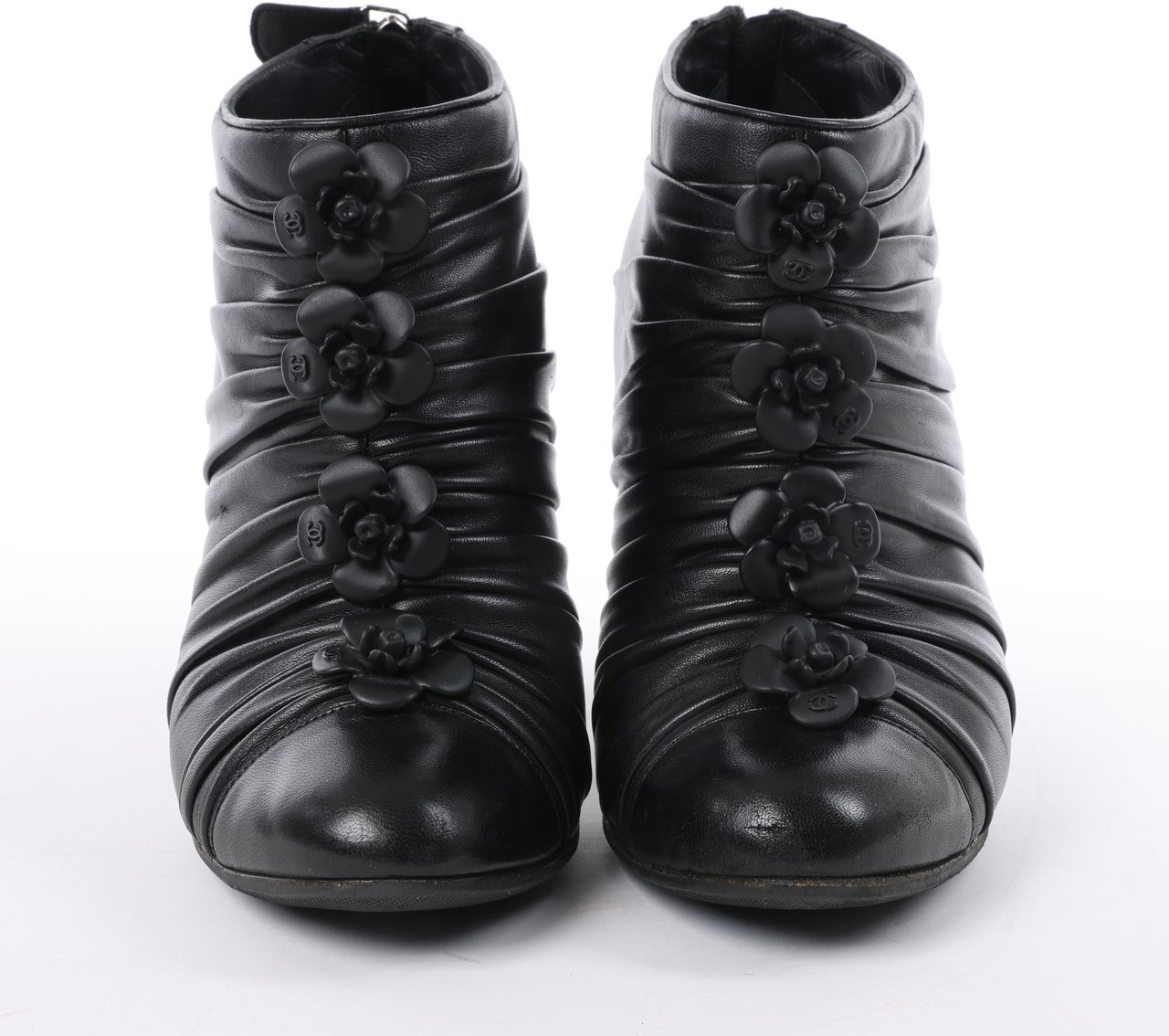 Chanel Chanel Coco Mark Camelia Leather Booties in Black G28629, Size 37.5 EU Zwart