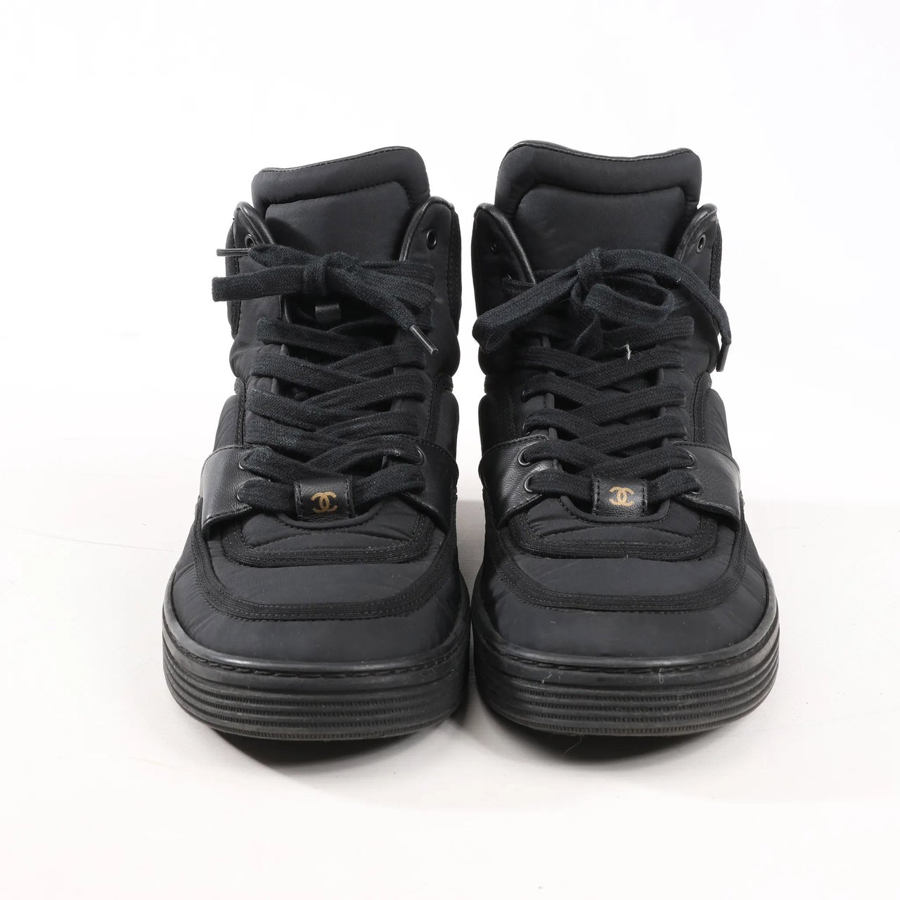 Chanel CHANEL Coco Mark Fabric High-top Sneakers in Black G35062, Size 38 EU Zwart