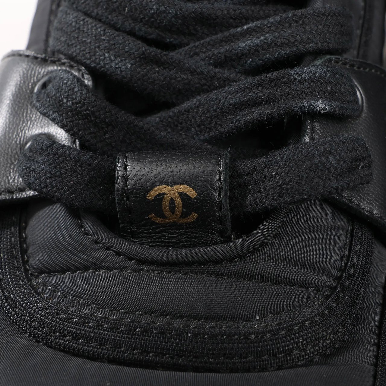 Chanel CHANEL Coco Mark Fabric High-top Sneakers in Black G35062, Size 38 EU Zwart