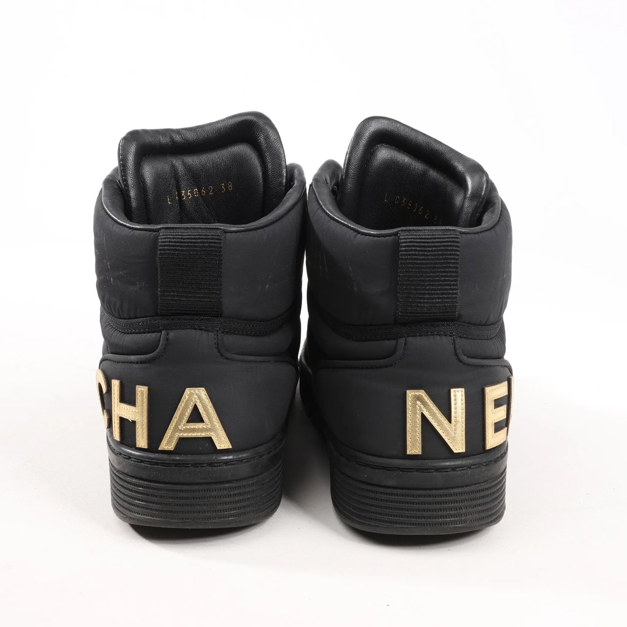 Chanel CHANEL Coco Mark Fabric High-top Sneakers in Black G35062, Size 38 EU Zwart