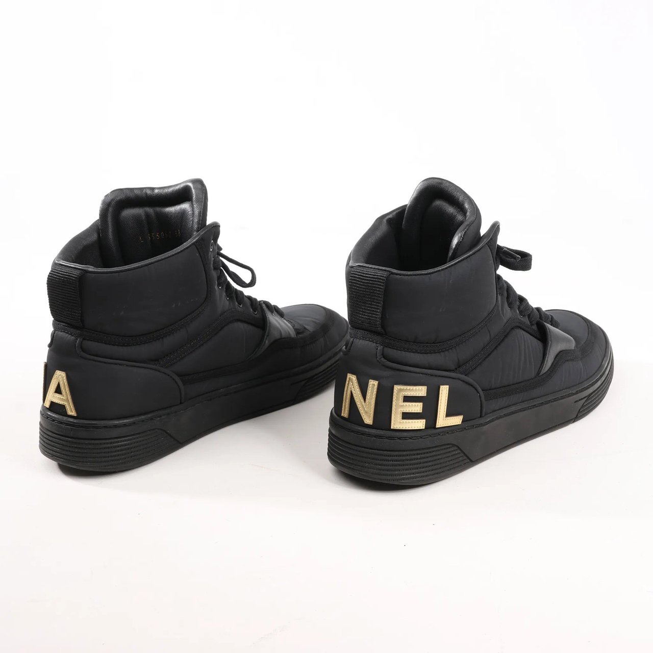 Chanel CHANEL Coco Mark Fabric High-top Sneakers in Black G35062, Size 38 EU Zwart