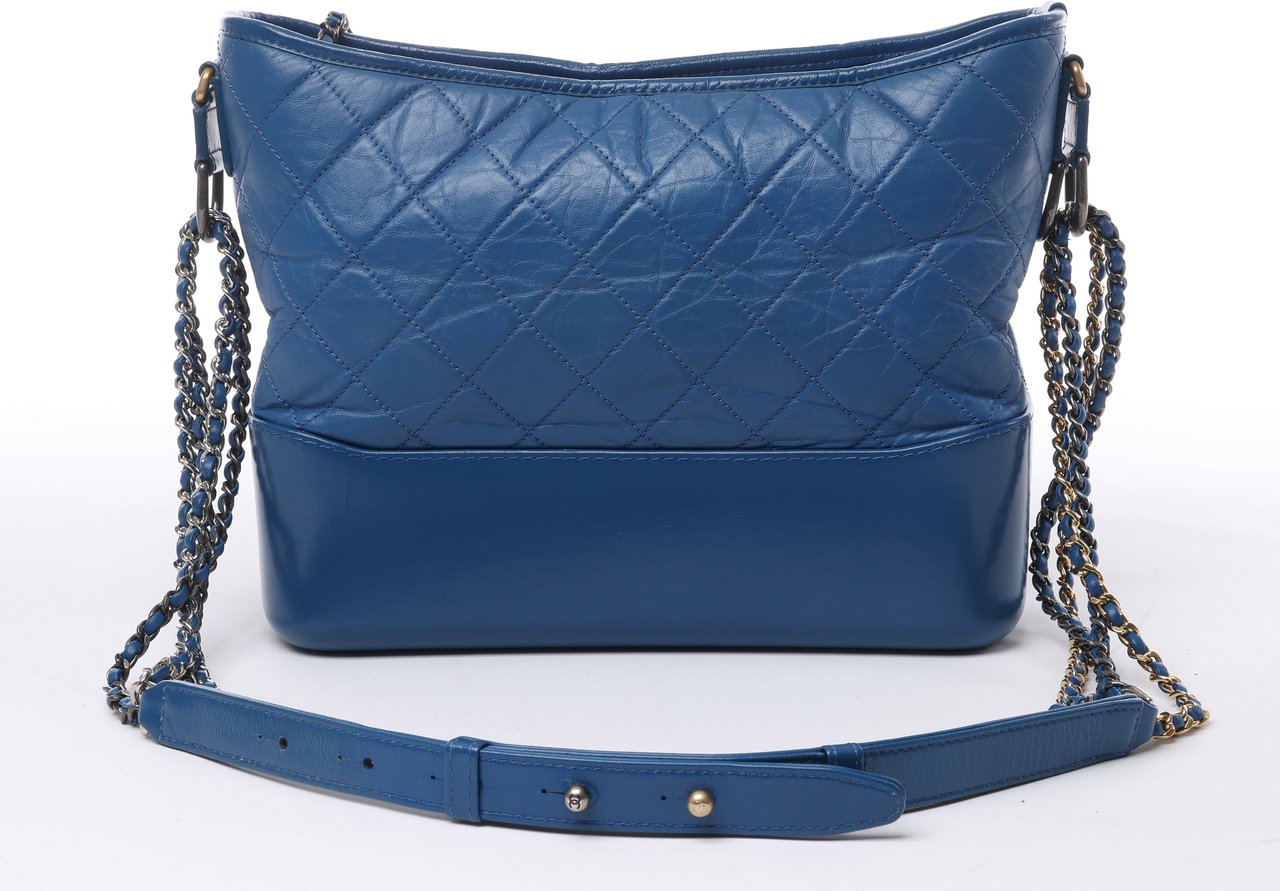 Chanel Chanel Gabrielle Doo Chanel Vintage calf Chain Shoulder Bag Blue Gold x Silver Metal Fittings 27113839 Blauw