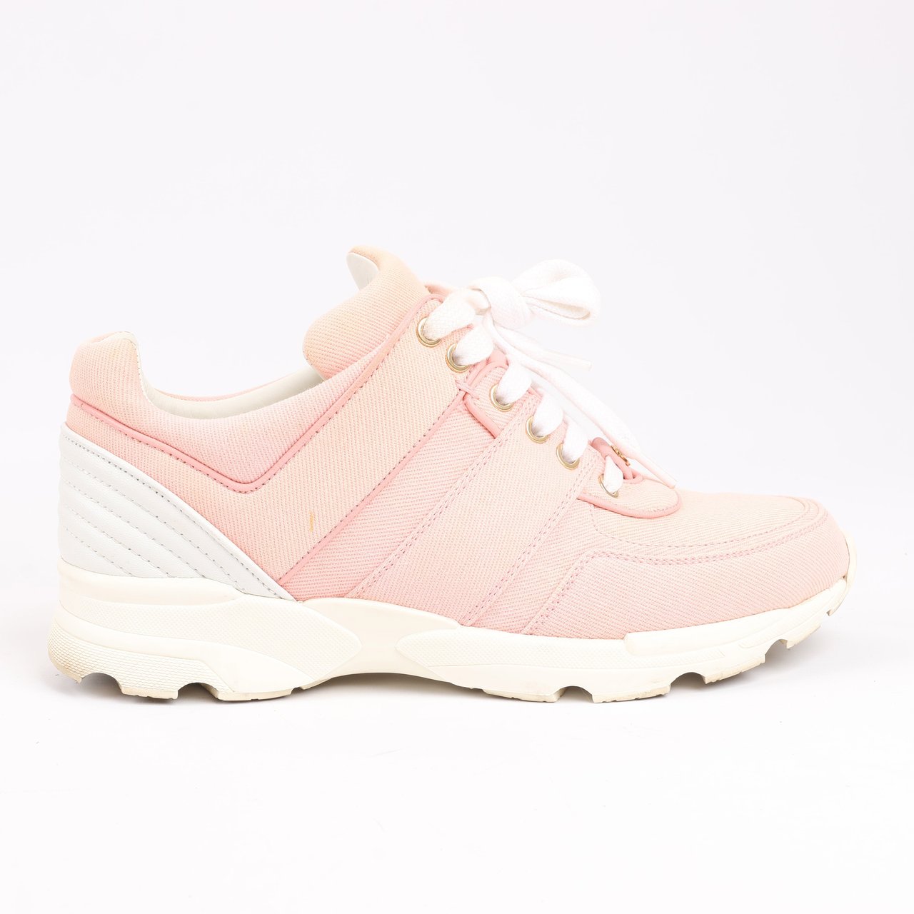 Chanel CHANEL Pink Canvas And White Leather CC Lace Up Sneakers, Size 38.5 EU Roze