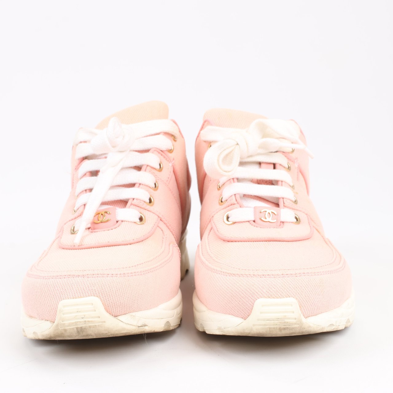 Chanel CHANEL Pink Canvas And White Leather CC Lace Up Sneakers, Size 38.5 EU Roze
