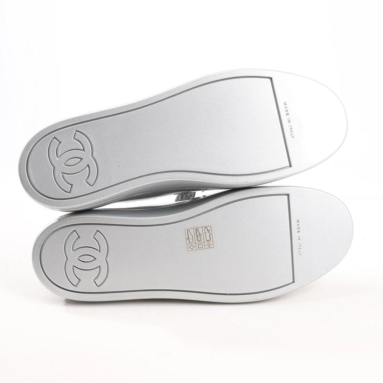 Chanel Chanel Coco Mark Rubber Sneakers in Silver G32719, Size 38 EU Zilver