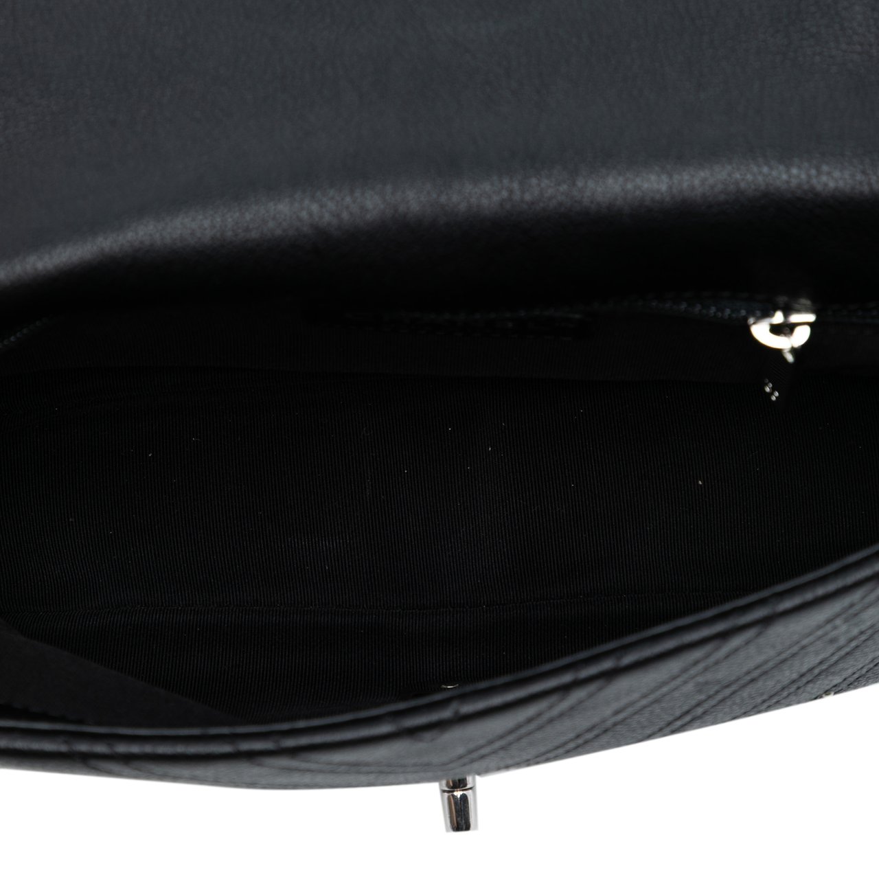 Chanel Small Chevron Calfskin Stud Wars Flap Zwart