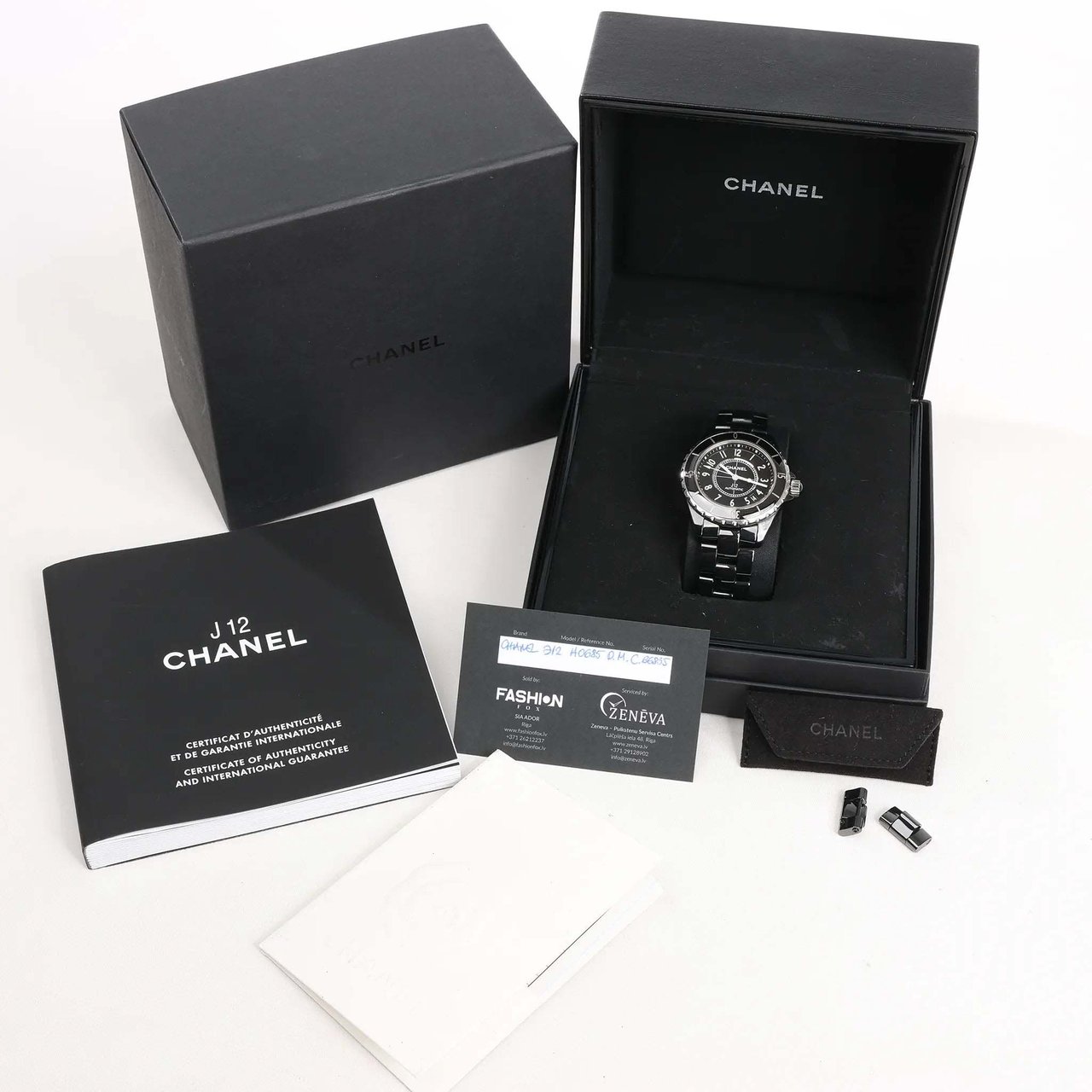 Chanel Chanel J12 H0685 CE×SS AT Watch with Black Dial Zwart