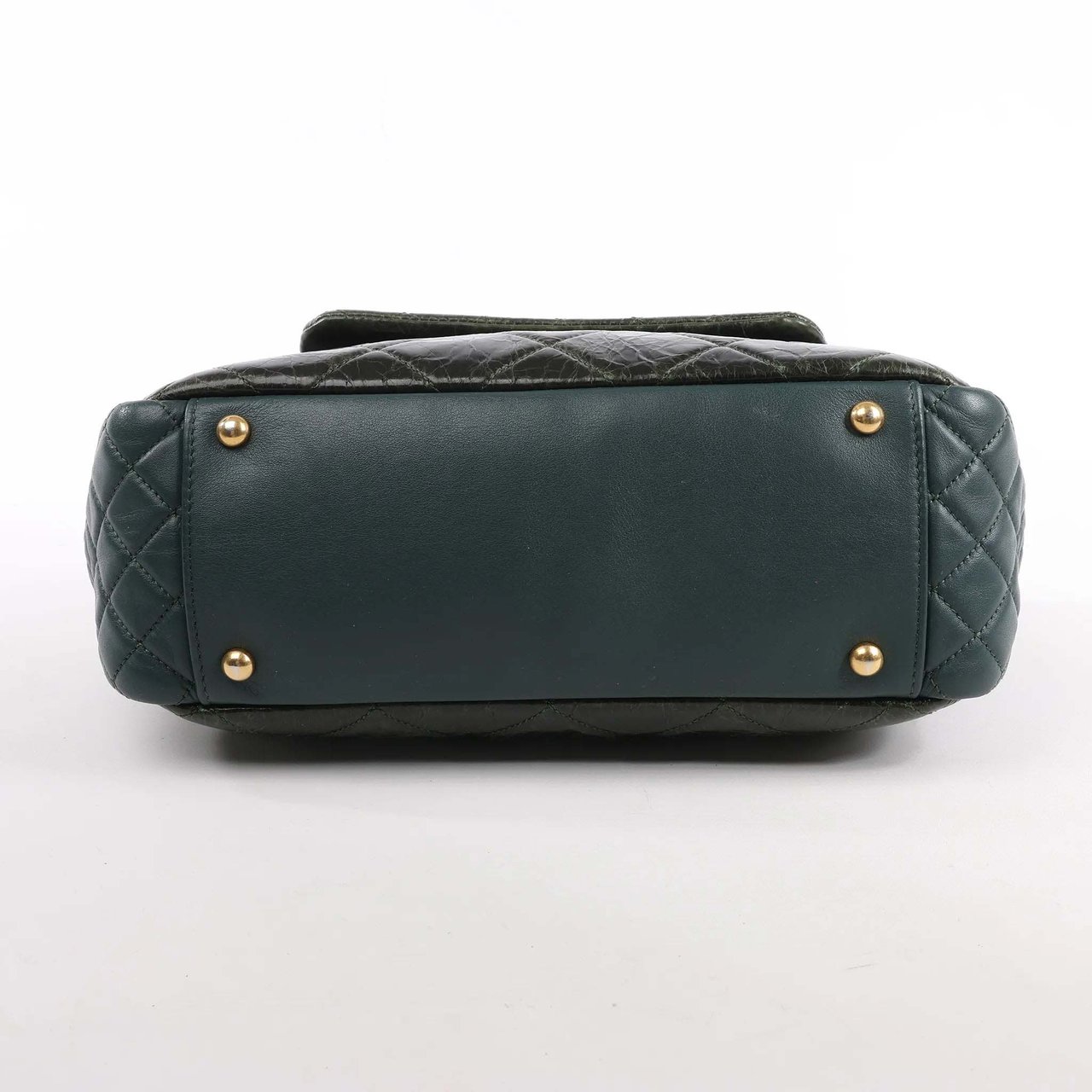 Chanel Chanel Reissue Accordion Quilted Leather Mix Shoulder Bag in Green Groen