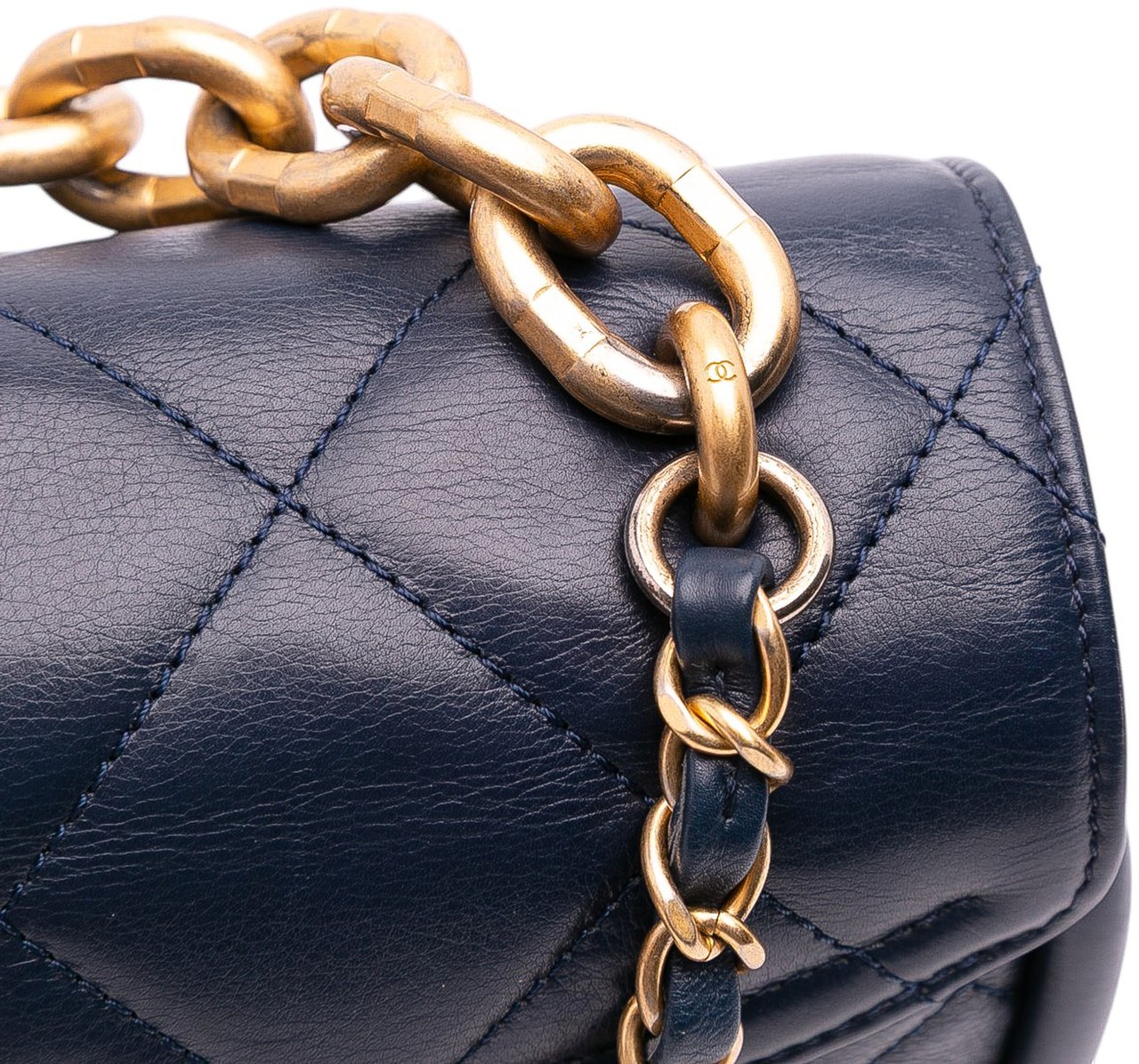 Chanel Mini CC Quilted Calfskin Round Moon Messenger Flap Blauw