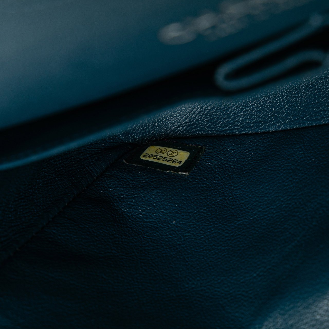 Chanel Medium Classic Caviar Double Flap Blauw