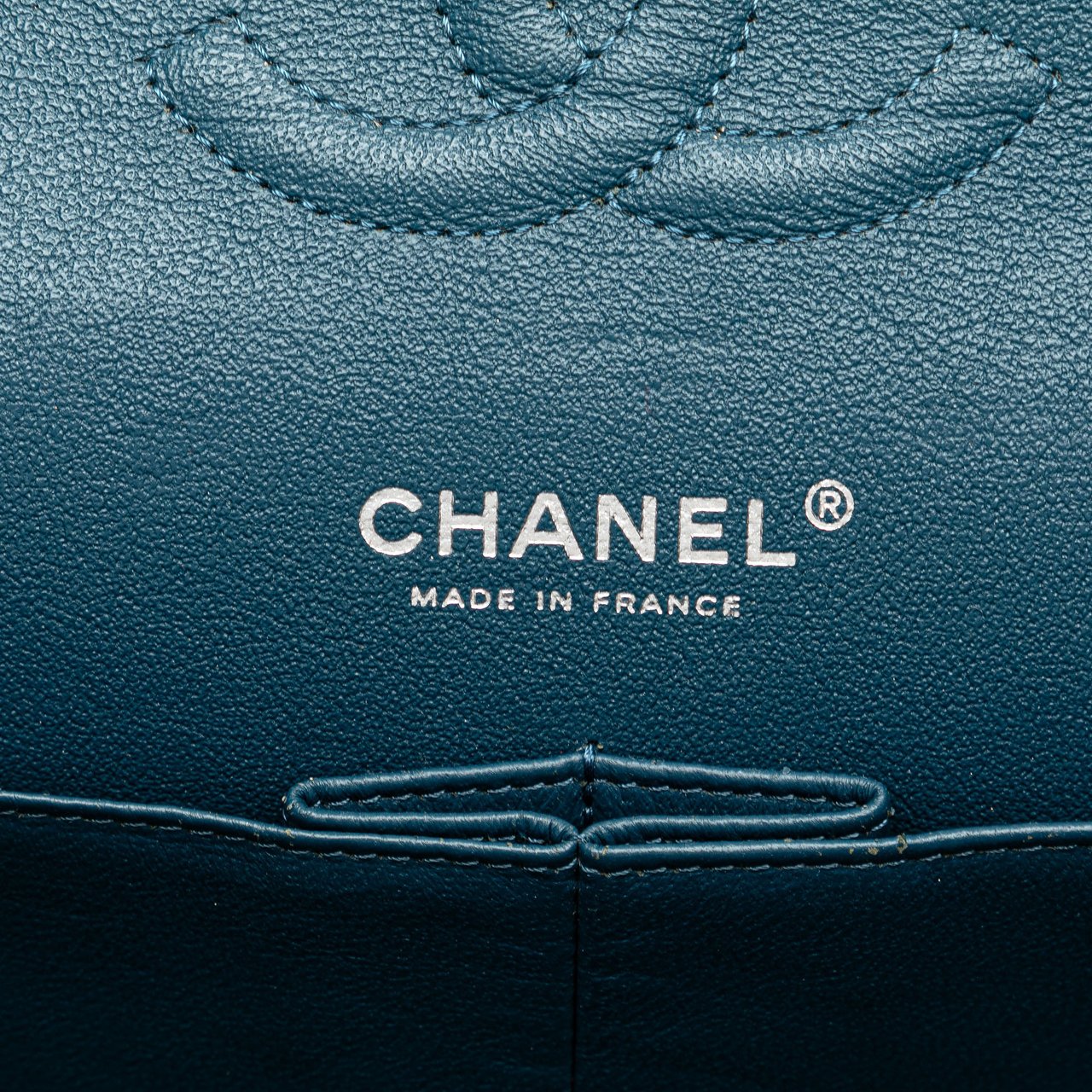 Chanel Medium Classic Caviar Double Flap Blauw