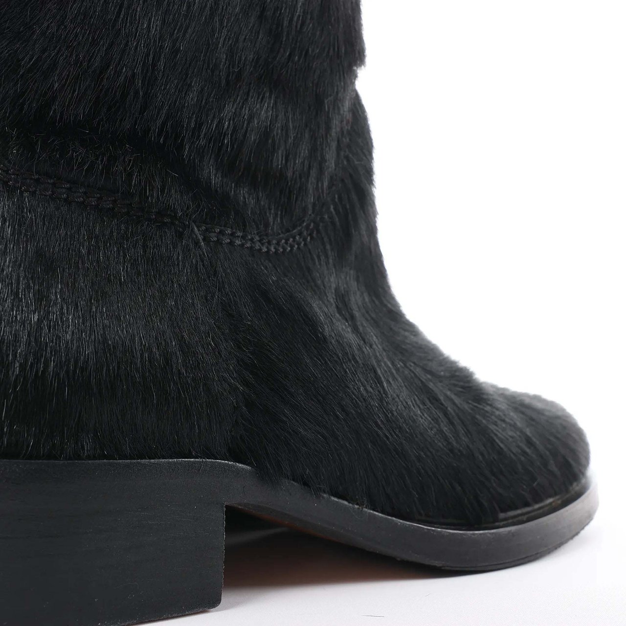 Chanel Chanel Coco Mark Cowhide Ankle Boots in Black G30120, Size 39C EU Zwart