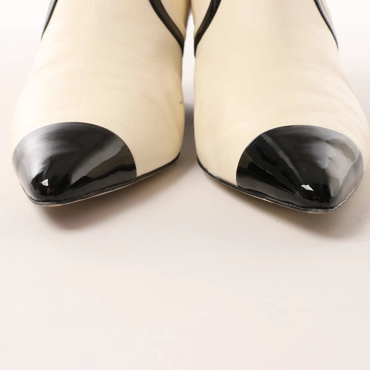 Chanel Chanel Coco Mark Leather & Patent Ankle Boots in Ivory x Black G38847, Size 37C EU Divers