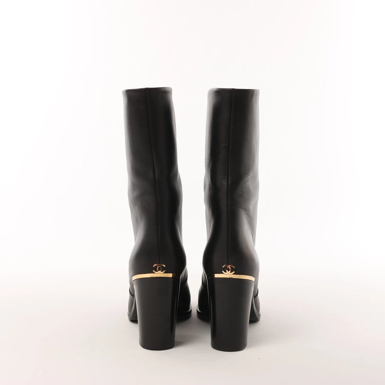 Chanel Chanel Coco Mark Leather Boots in Black x Gold G28737, Size 37C EU Zwart