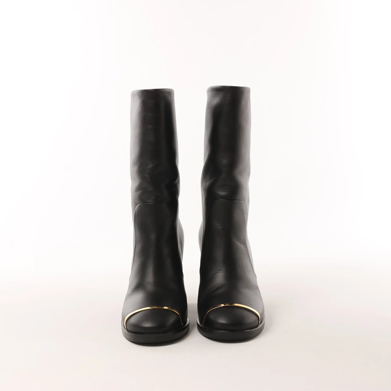 Chanel Chanel Coco Mark Leather Boots in Black x Gold G28737, Size 37C EU Zwart