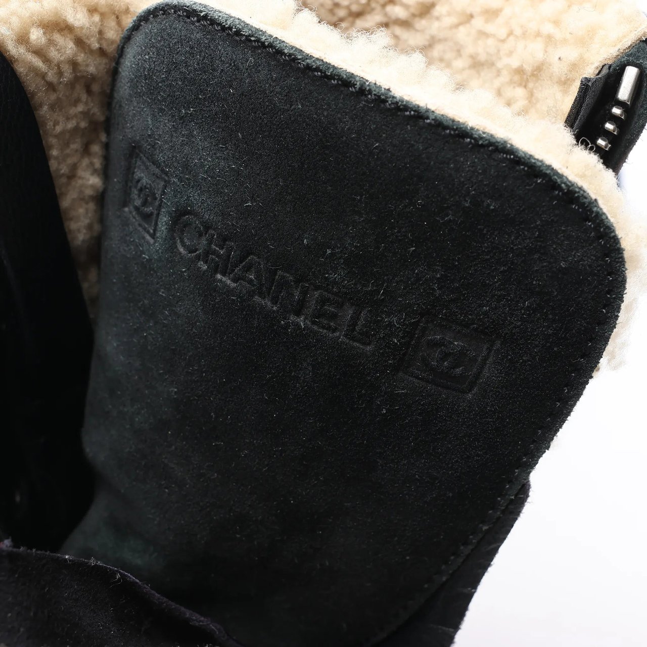 Chanel Chanel Sports Suede Leather Shearling Boots in Black G26245, Size 35.5 EU Zwart
