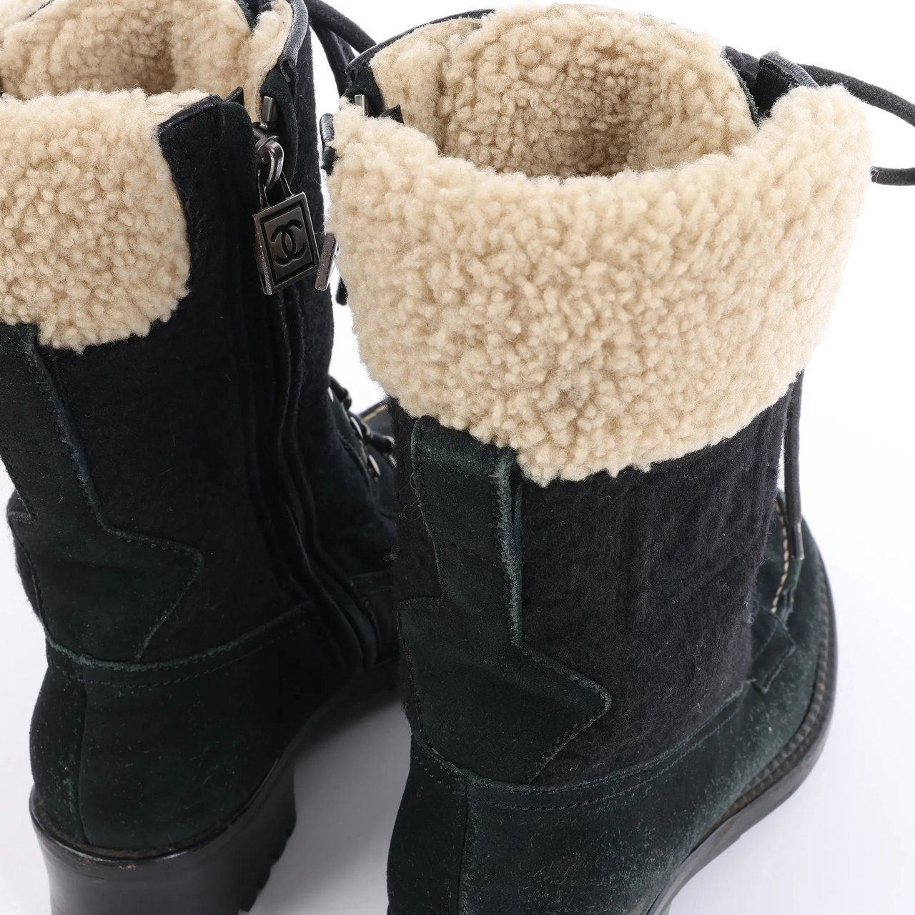 Chanel Chanel Sports Suede Leather Shearling Boots in Black G26245, Size 35.5 EU Zwart