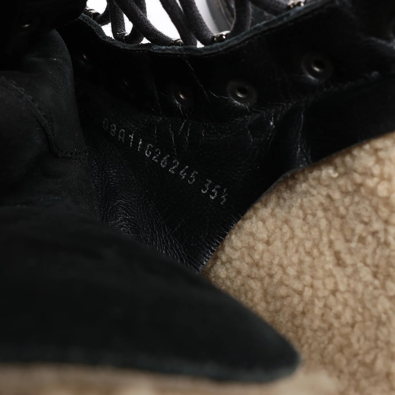 Chanel Chanel Sports Suede Leather Shearling Boots in Black G26245, Size 35.5 EU Zwart