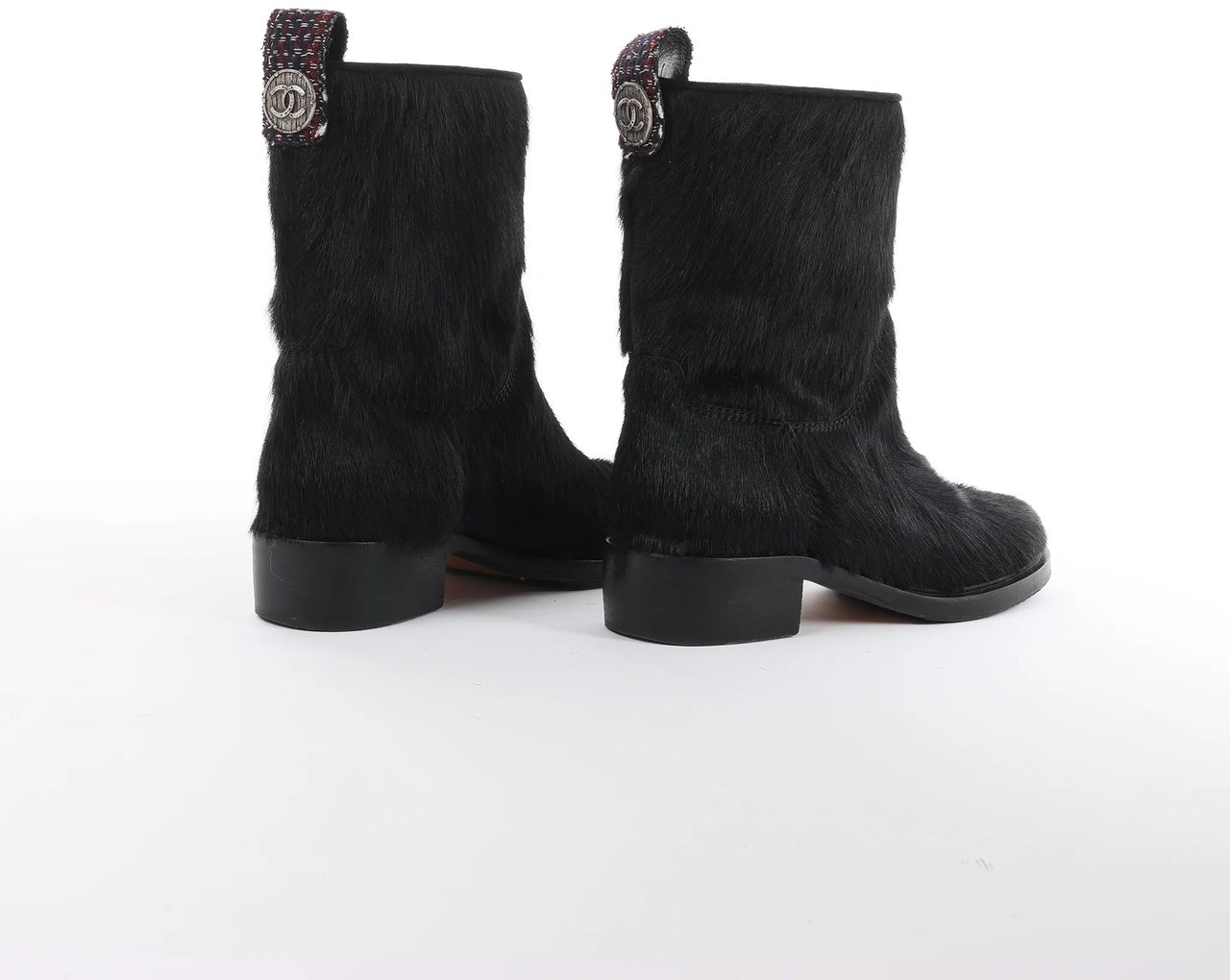 Chanel Coco Mark Cowhide Ankle Boots in Black G30120, Size 39C EU Zwart