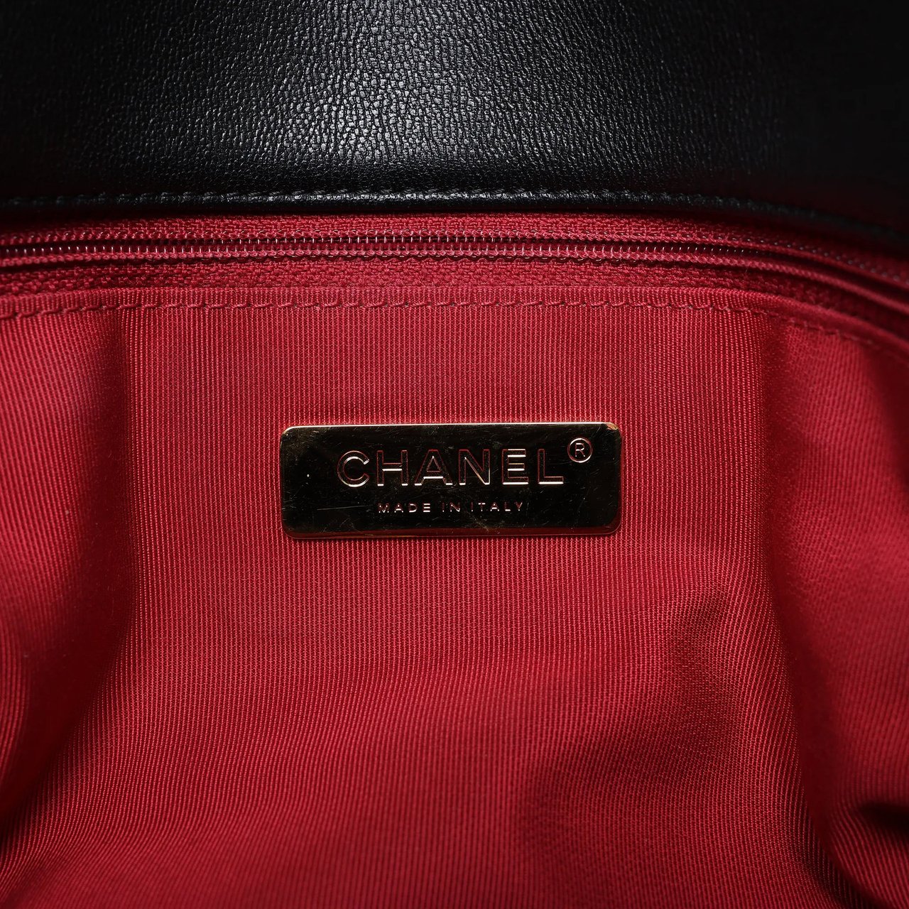 Chanel Chanel 19 Large Leather Chain Shoulder Bag in Black 30157954 Zwart