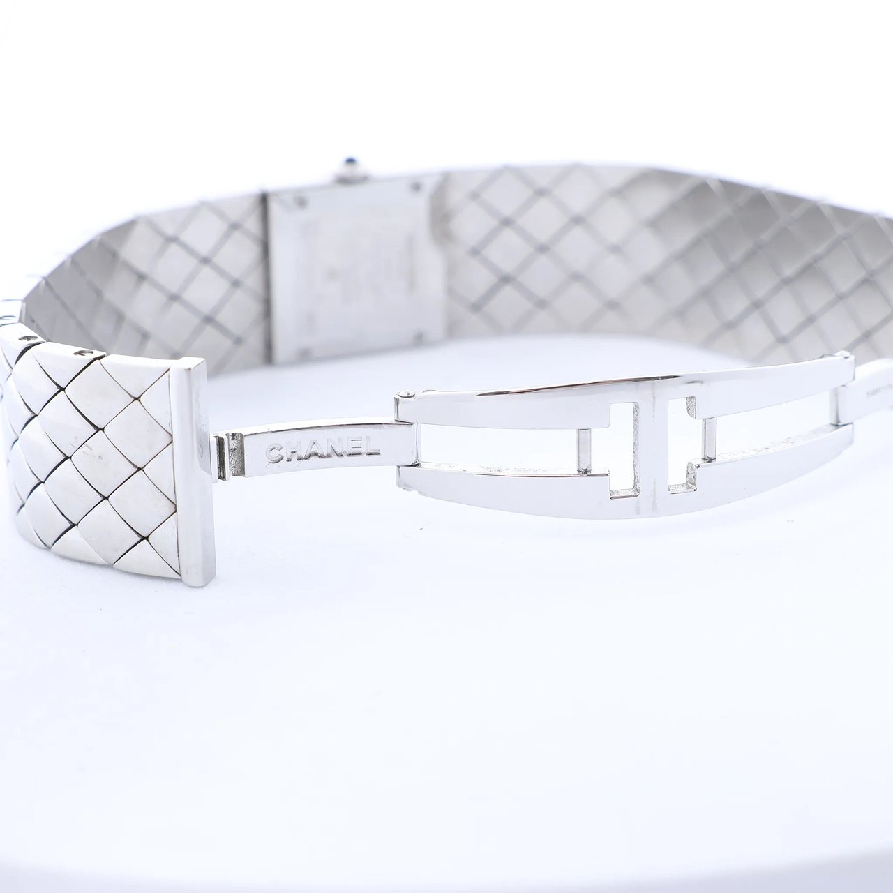 Chanel Matelasse H0009 Y.H.89889 SS QZ Watch with Black Dial Zwart
