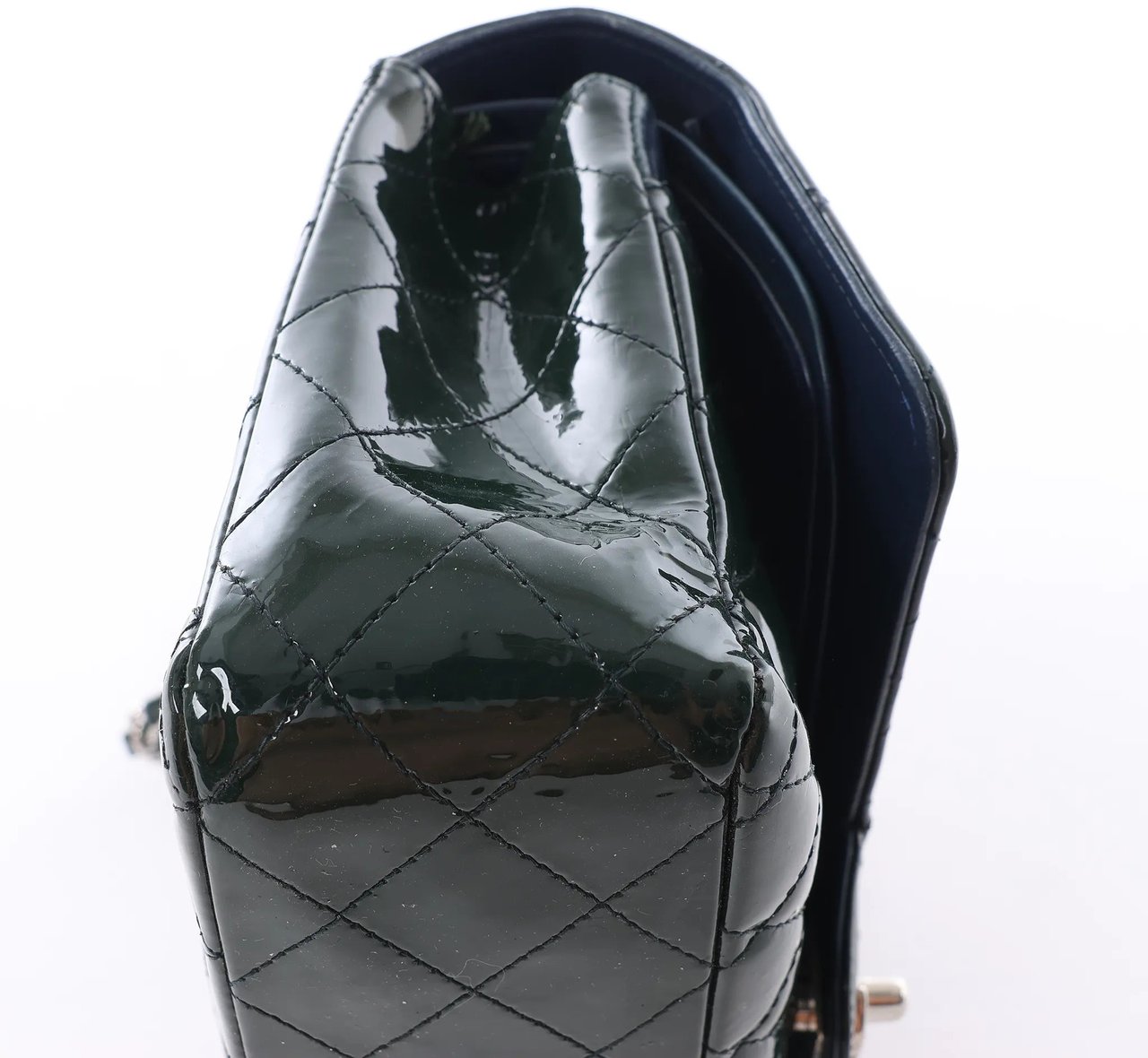 Chanel Classic Matelasse 25 Patent Leather Double Flap Double Chain Shoulder Bag in Green A01112 Divers