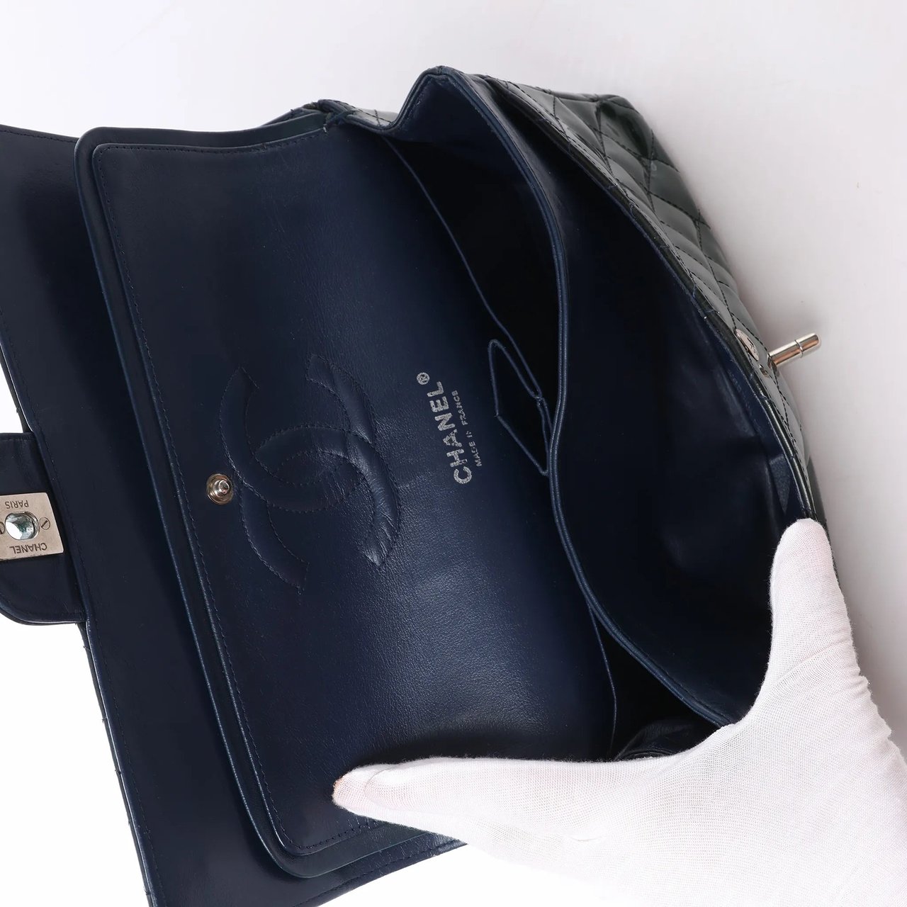 Chanel Classic Matelasse 25 Patent Leather Double Flap Double Chain Shoulder Bag in Green A01112 Divers