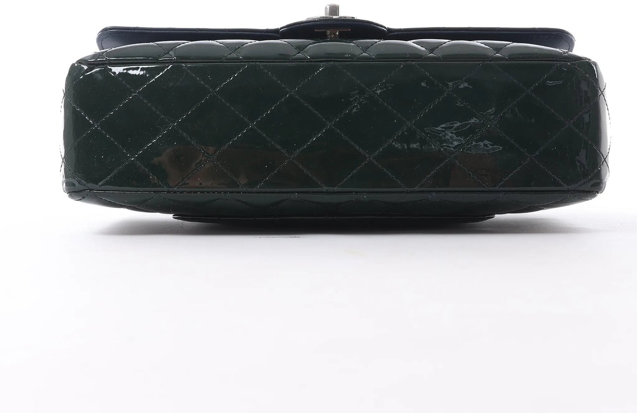 Chanel Classic Matelasse 25 Patent Leather Double Flap Double Chain Shoulder Bag in Green A01112 Divers