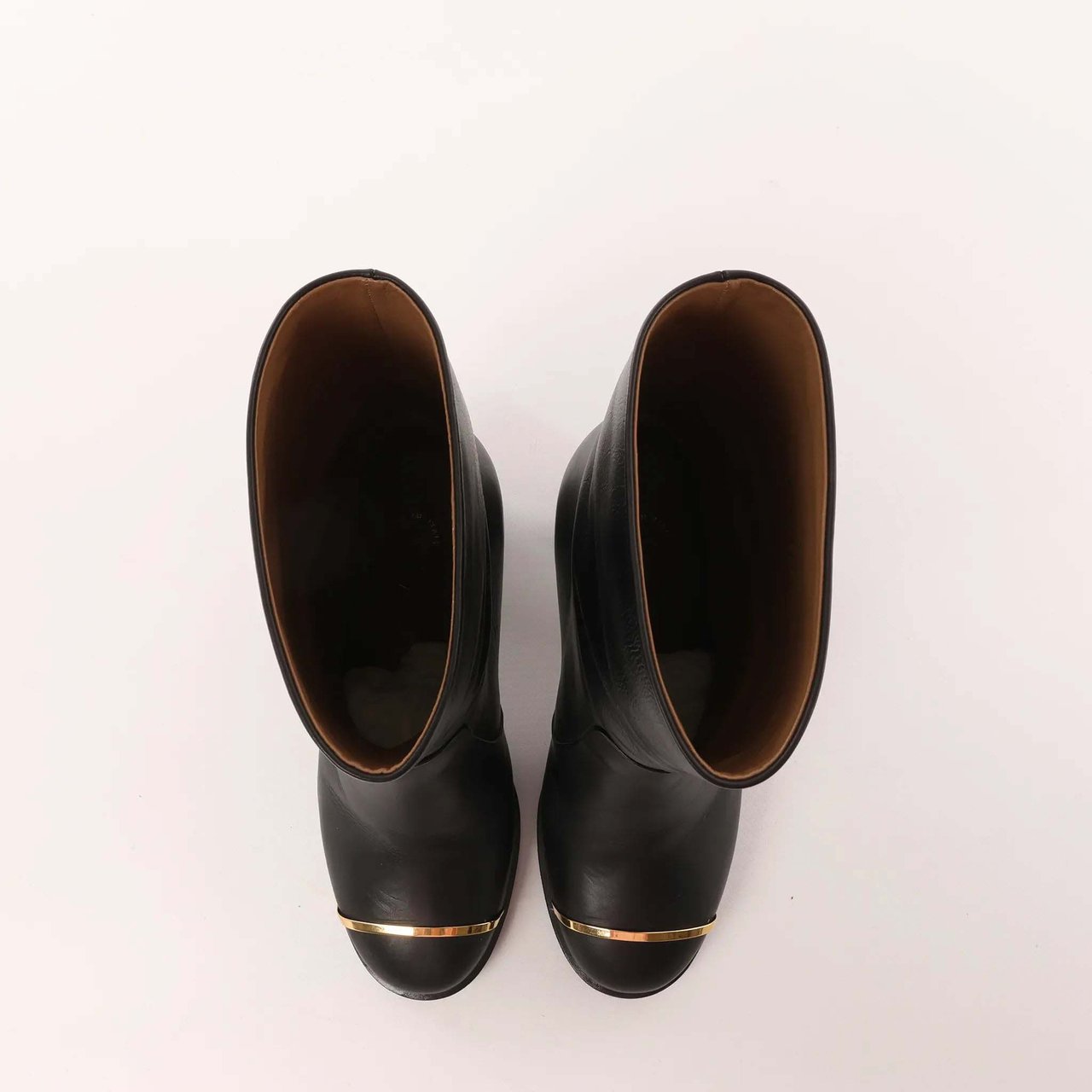 Chanel Coco Mark Leather Boots in Black x Gold G28737, Size 37C EU Zwart
