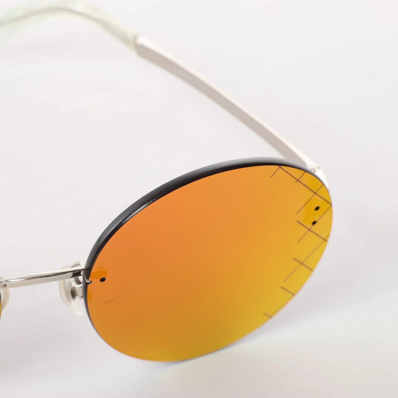 Chanel Mirrored Sunglasses in Red CH4216 Divers