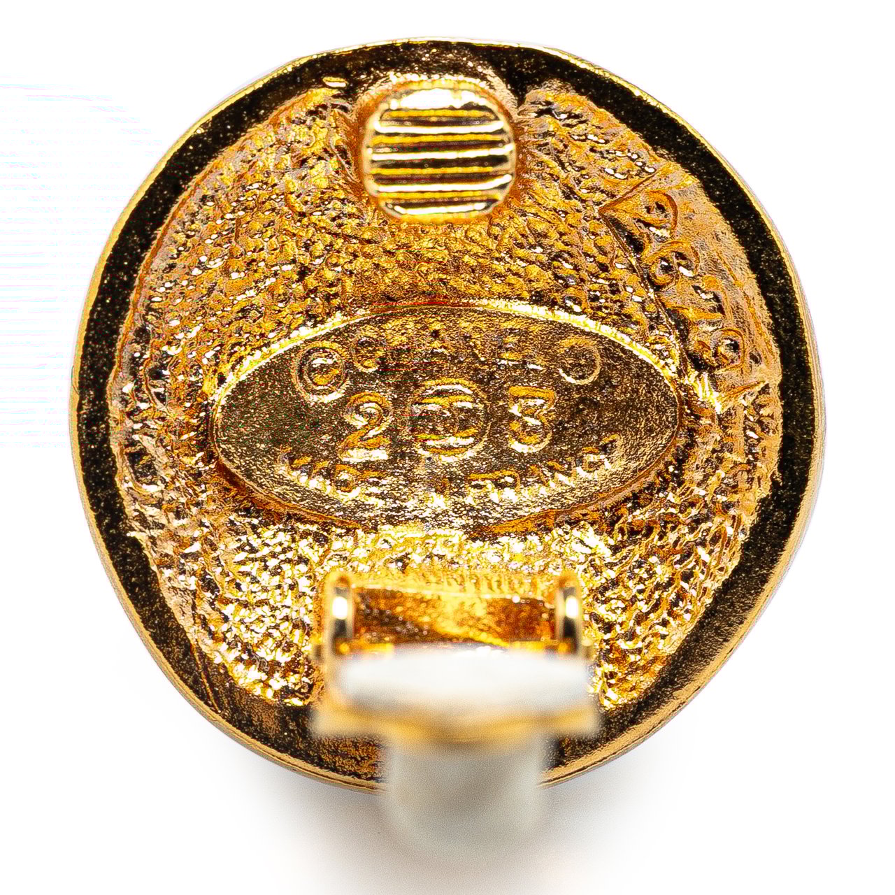 Chanel Gold Plated Logo Clip On Earrings Goud
