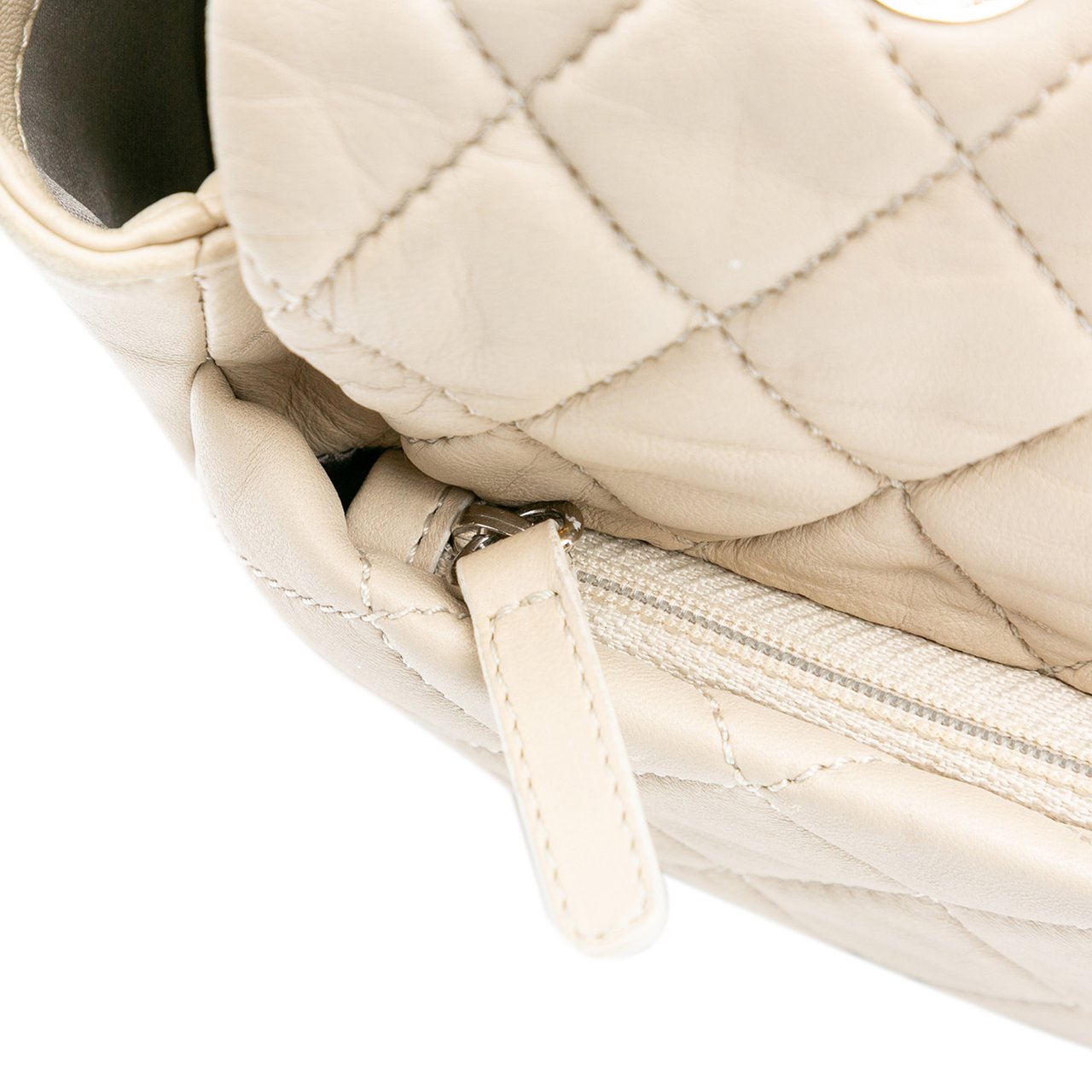 Chanel Jumbo Quilted Lambskin Coco Rain Flap Bruin