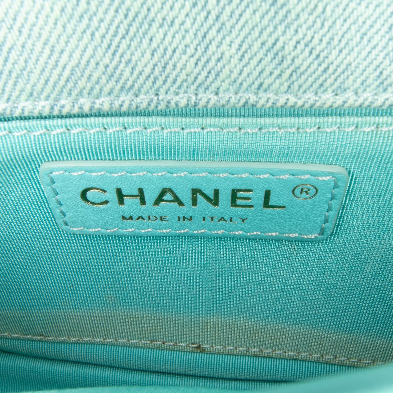 Chanel Mini CC Quilted Denim Messenger Flap Blauw