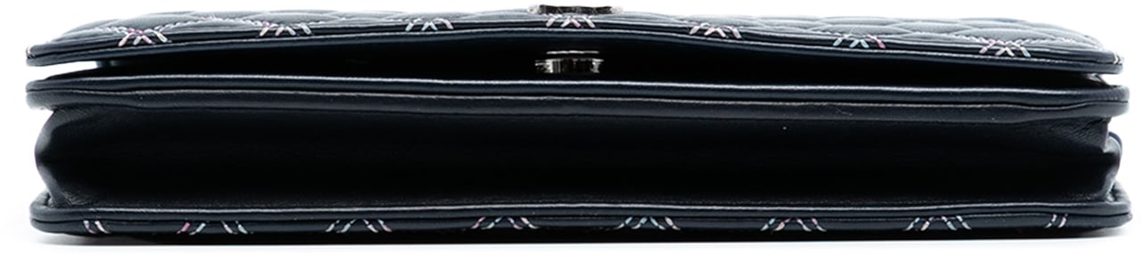 Chanel CC Quilted Lambskin Double Stitch Wallet On Chain Blauw